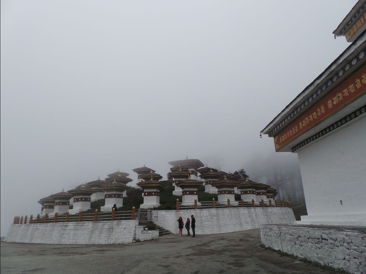 Dochula Pass05
